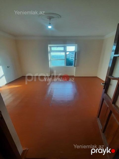 Satılır 2 otaqlı Bina evi menzil (Köhnə tikili), 48 m², 11-ci mikrorayon — Sumqayıt