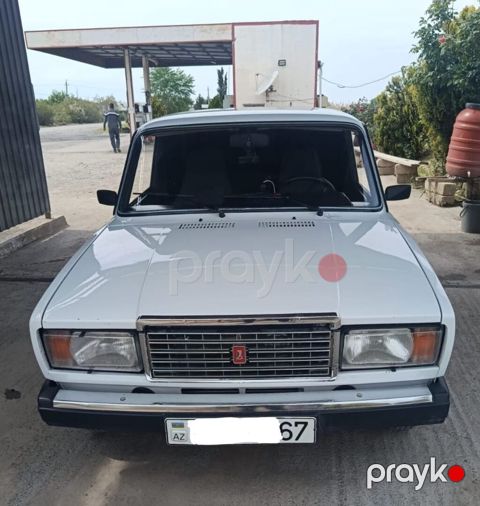VAZ (Lada) 2107: 1.7 l 2009 il 68500 km Sedan — Füzuli
