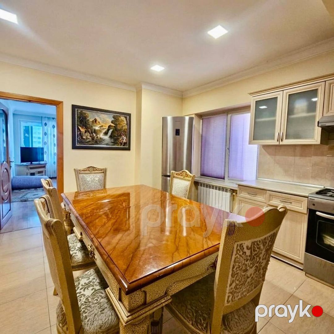 Satılır 2 otaqlı köhnə tikili 60 m² — Mənzil, Bakı (3)