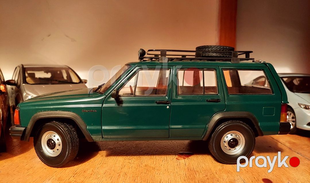 Jeep Grand Cherokee modeli — Kolleksiyalar, Bakı (5)