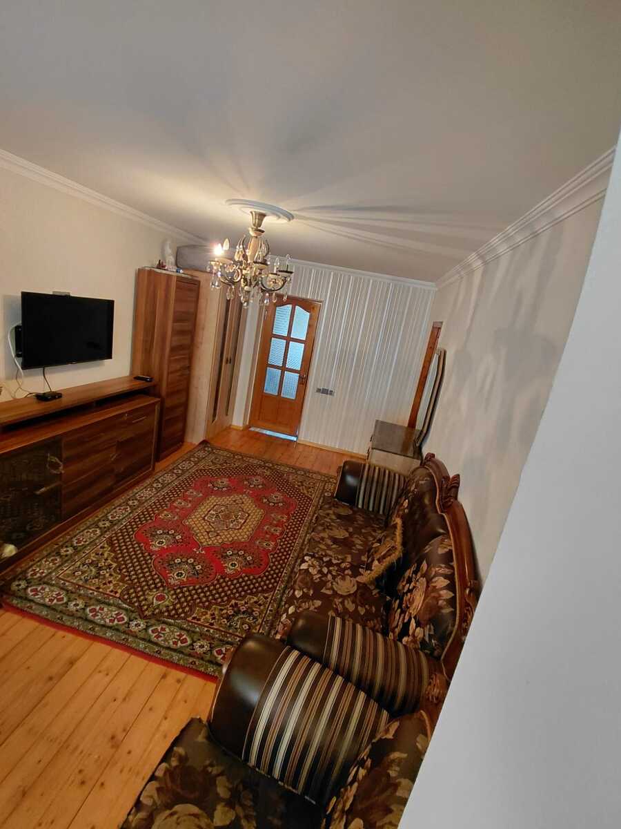 Satılır 4 otaqlı köhnə tikili 100 m² — Mənzil, Bakı (2)