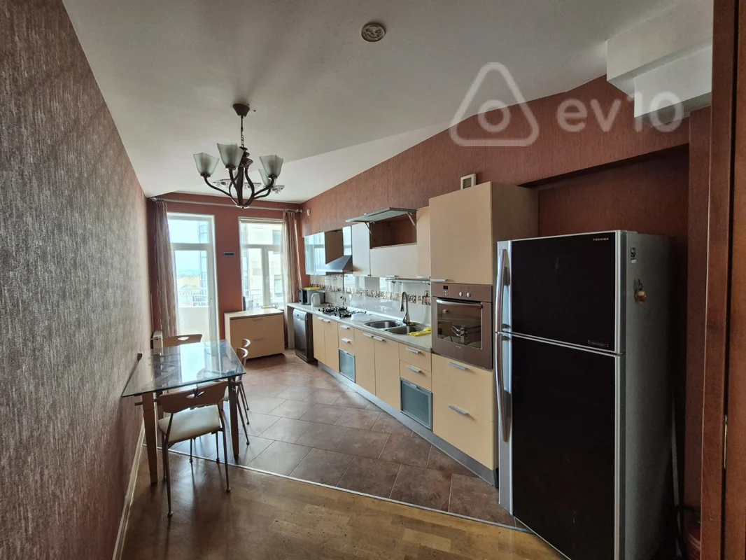 5 otaqlı mənzil, 340 m², Həsən Abdullayev küç — kirayə — Mənzil, Bakı (8)