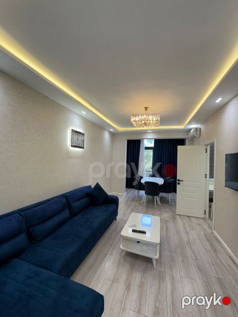 Satılır 2 otaqlı köhnə tikili 60 m² — Bakı