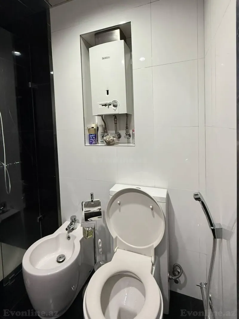 Satılır 3 otaqlı Mənzil Köhnə tikili 75 m² Bakı, Nərimanov r., Bakmil m — Mənzil, Bakı (8)