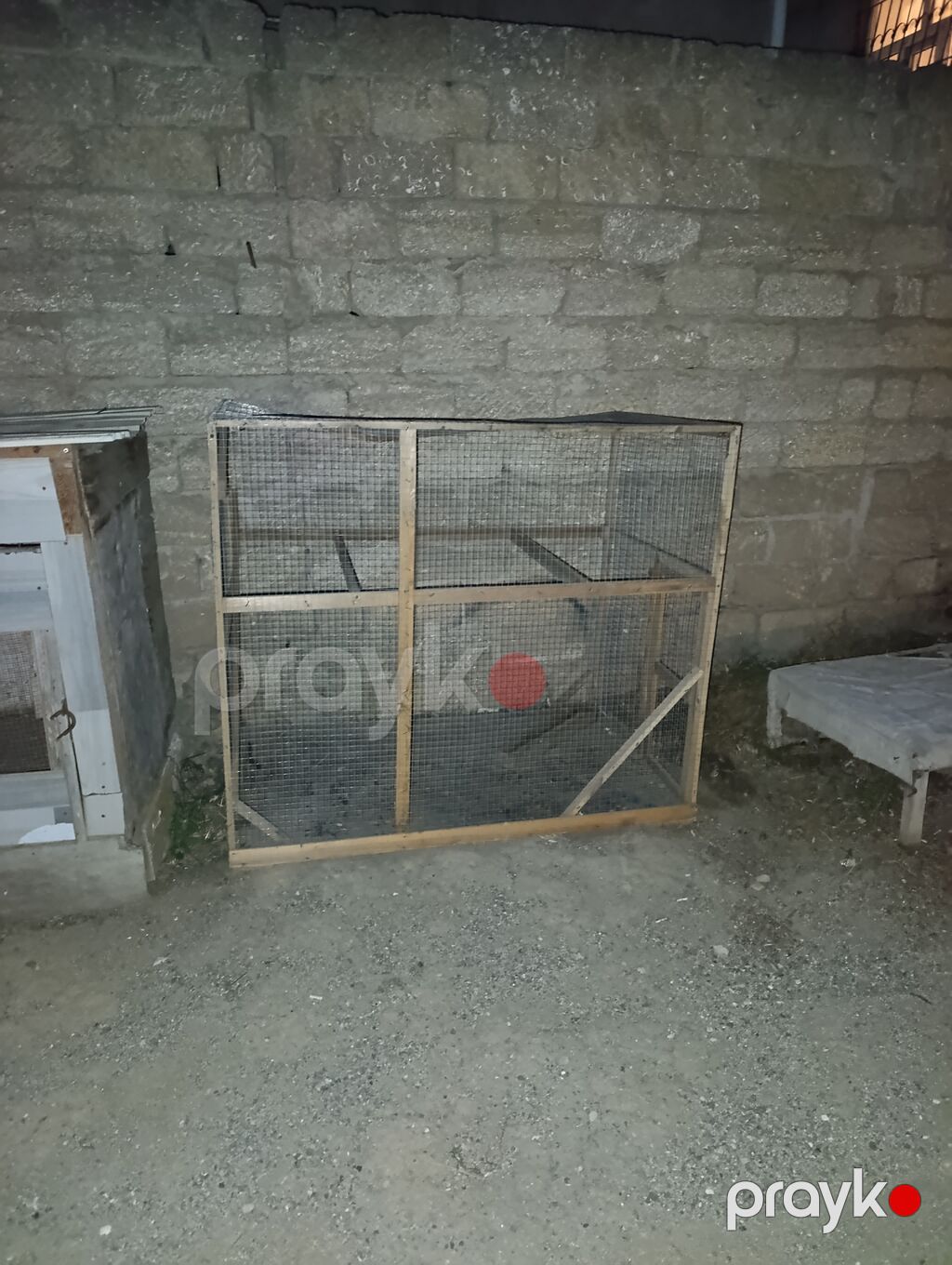 Torbadan hasarlı, taxta karkaslı iki mərtəbəli qəfəs - Material — Qəfəslər, Bakı (2)