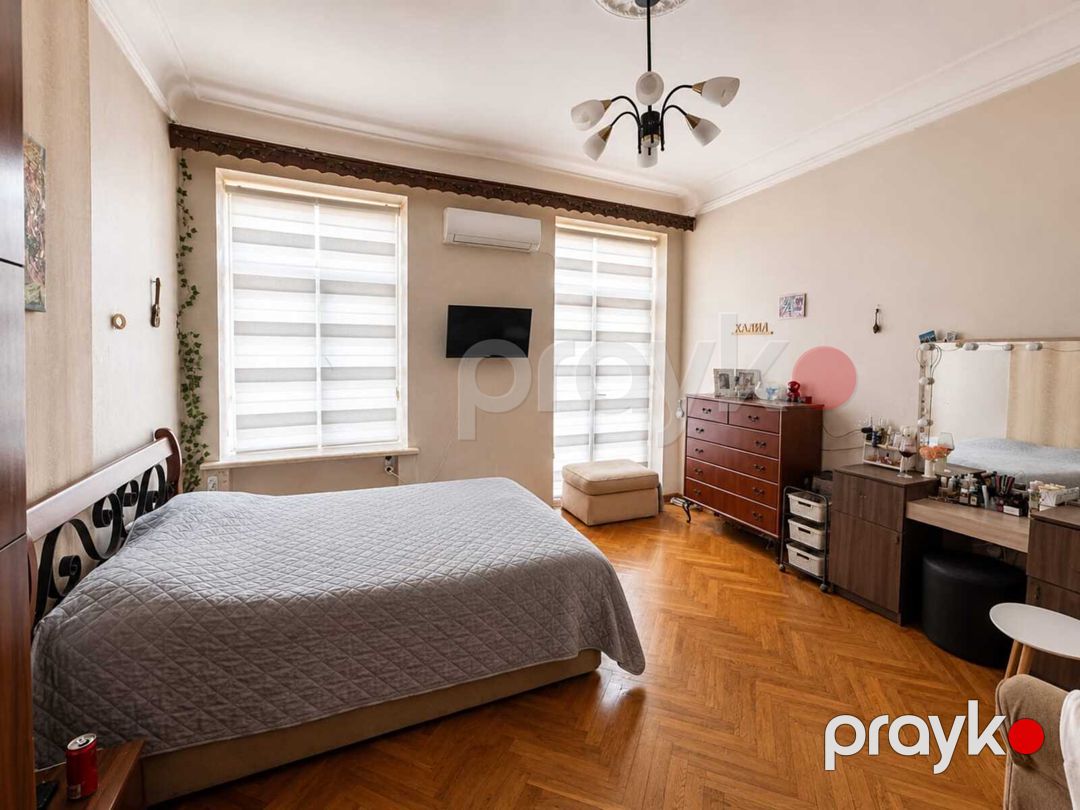 Satılır 3 otaqlı köhnə tikili 110 m² — Mənzil, Bakı (8)
