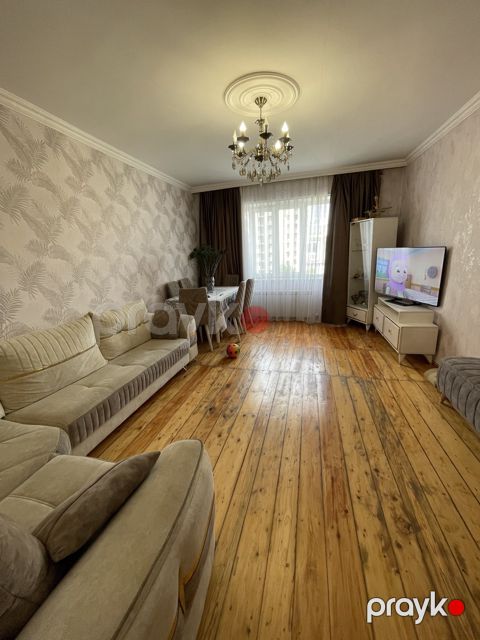 Satılır 3 otaqlı köhnə tikili 70 m² — Bakı