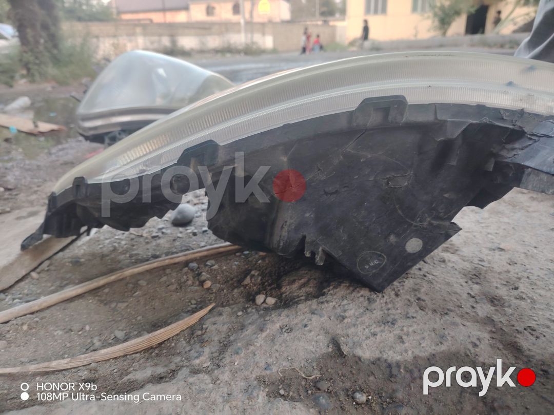 Toyota Prius 2006 ön farası — Ehtiyat hissələri və aksesuarlar, Gəncə (2)