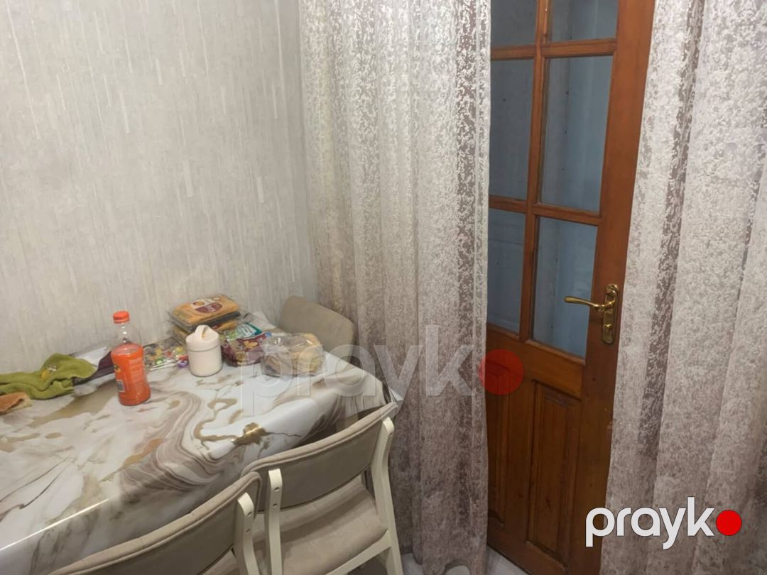 Satılır 2 otaqlı köhnə tikili 60 m² — Mənzil, Bakı (2)