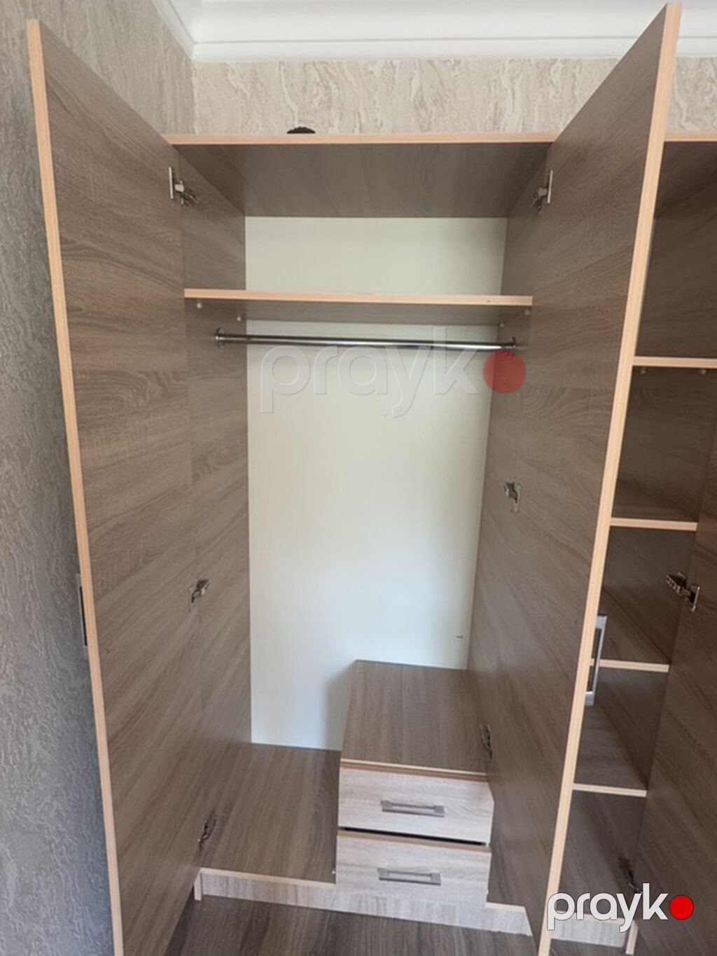 Üç qapılı, güzgülü paltar şkafı - Material: açıq palıd rəngli — Şkaflar, Bakı (4)