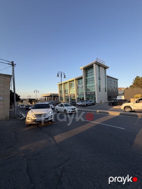 Satılır 7 otaqlı həyət evi/bağ evi 300 m² — Bakı