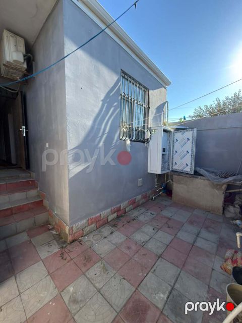 Satılır 2 otaqlı həyət evi/bağ evi 60 m² — Bakı