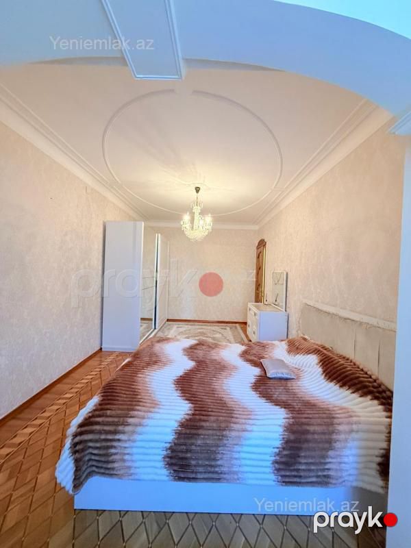 Satılır 5 otaqlı Bina evi menzil (Köhnə tikili), 130 m², Binəqədi rayonu — Mənzil, Bakı (12)