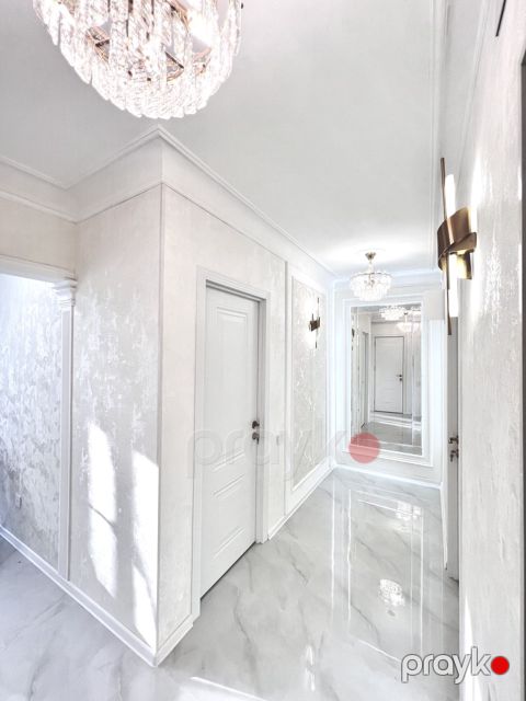 Satılır 2 otaqlı köhnə tikili 60 m² — Bakı