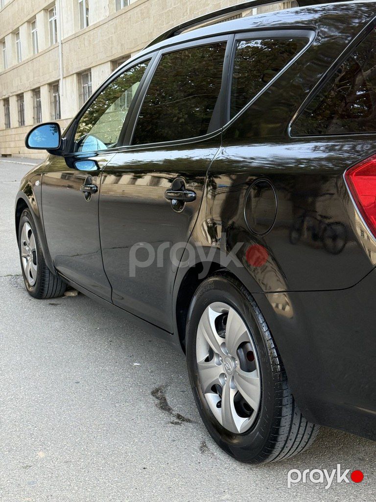 Kia Ceed SW, 1.6 L, 2007 il, 340 000 km — Avtomobillər, Bakı (12)