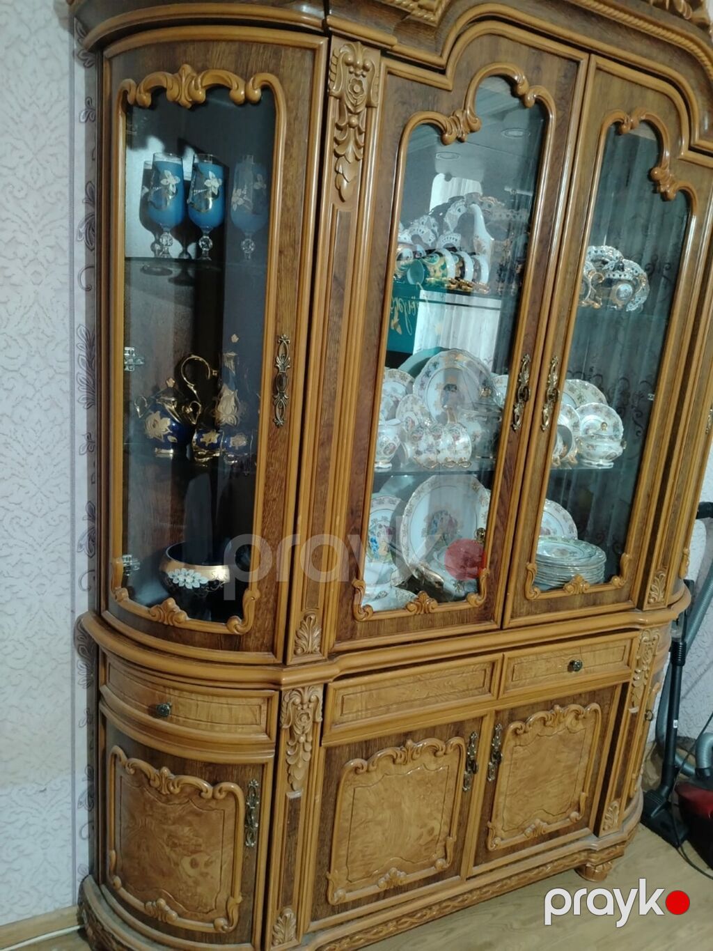 240 azn.Yeni deyil — Şkaflar, Bakı (2)