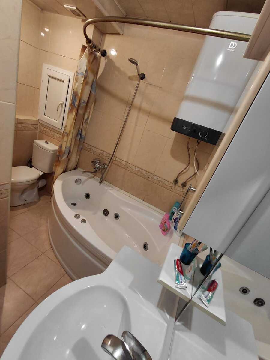 Satılır 4 otaqlı köhnə tikili 100 m² — Mənzil, Bakı (10)