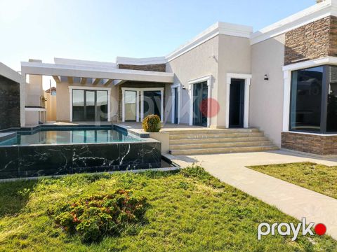 İcarəyə verilir 4 otaqlı həyət evi/bağ evi 240 m² — Bakı