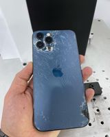 "Apple iPhone" arxa şüşəsi dəyişimi — Тогрул Тагиев