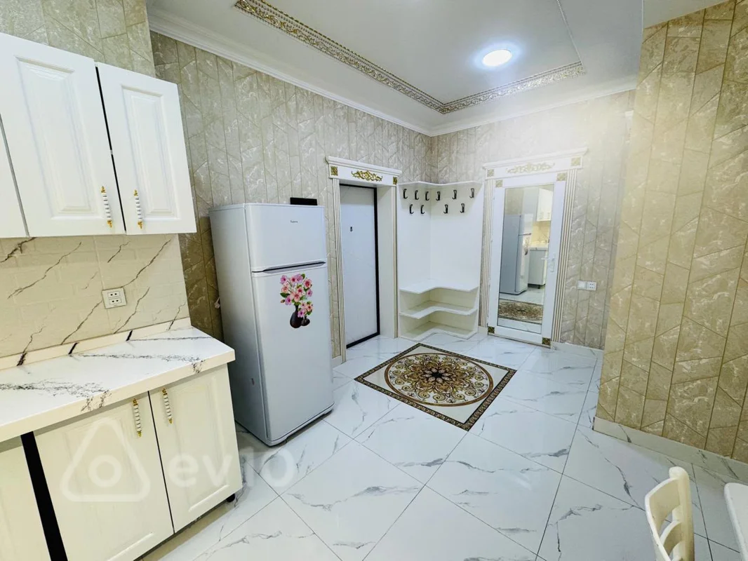 2 otaqlı mənzil, 100 m², Kövkəb Səfərəliyeva küçəsi — kirayə — Mənzil, Bakı (4)