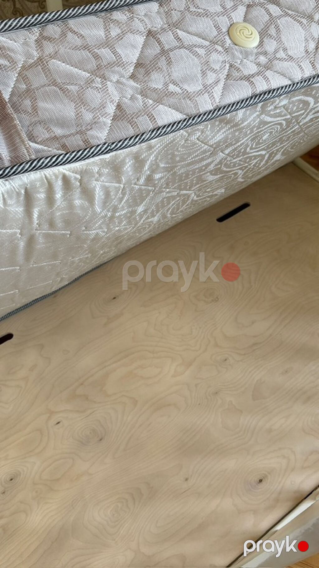 Ortopedik uşaq çarpayısı. Ölçüləri uzunluğu 1.5m, eni 1m. Matrası ilə — Bəşikləri, Sumqayıt (4)
