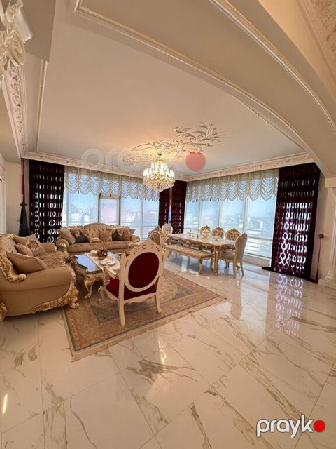 Satılır 3 otaqlı yeni tikili 168 m² — Bakı