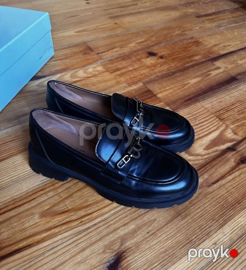 Qadın loafer ayaqqabıları 2-3 dəfə geyinilib, 40 ölçüdür. 80 manata — Bakı