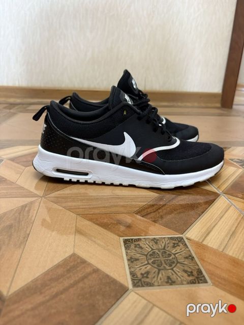 Salam. Nike krasovka satiram. Cox az geyinmisem ela veziyyetdedir — Bakı