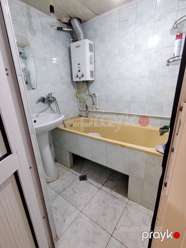 Satılır 2 otaqlı Bina evi menzil (Köhnə tikili), 48 m², 5-ci mikrorayon — Mənzil, Sumqayıt (9)
