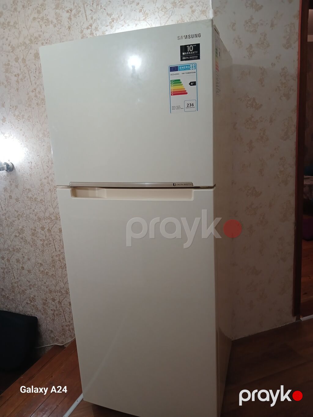 İki qapılı soyuducu (üst kamera — dondurucu, alt kamera — soyuducu) — Soyuducular, Bakı (7)