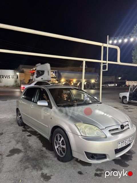 Toyota Corolla, 1.4 L, 2005 il, 300 000 km — Bakı