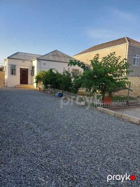 İcarəyə verilir 3 otaqlı həyət evi/bağ evi 90 m² — Bakı