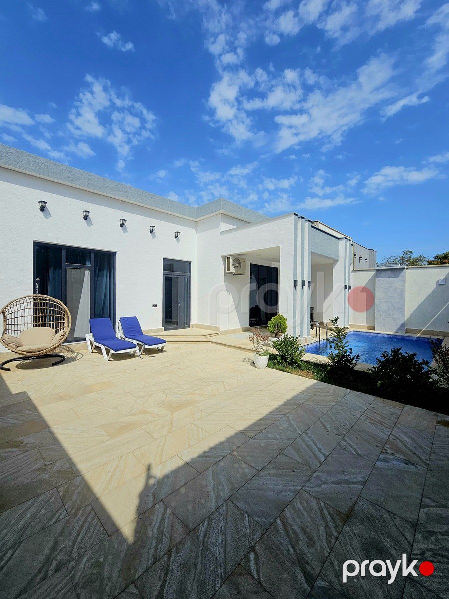 Satılır 4 otaqlı həyət evi/bağ evi 180 m² — Ev, villa, Bakı (2)