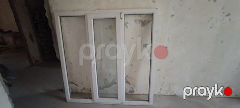İşlənmiş İkiqat şüşə paketi Plastik pəncərə, Еni: 150 sm, Uzunluğu: 157 sm — Bakı