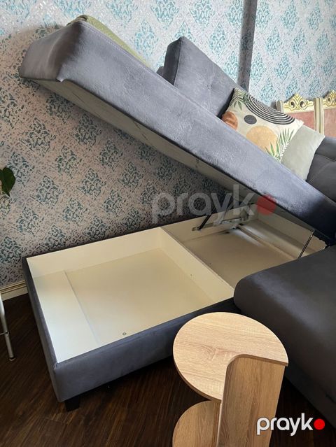 Əla vəziyyətdə bazalı, açılan, üçkünc divan — Bakı