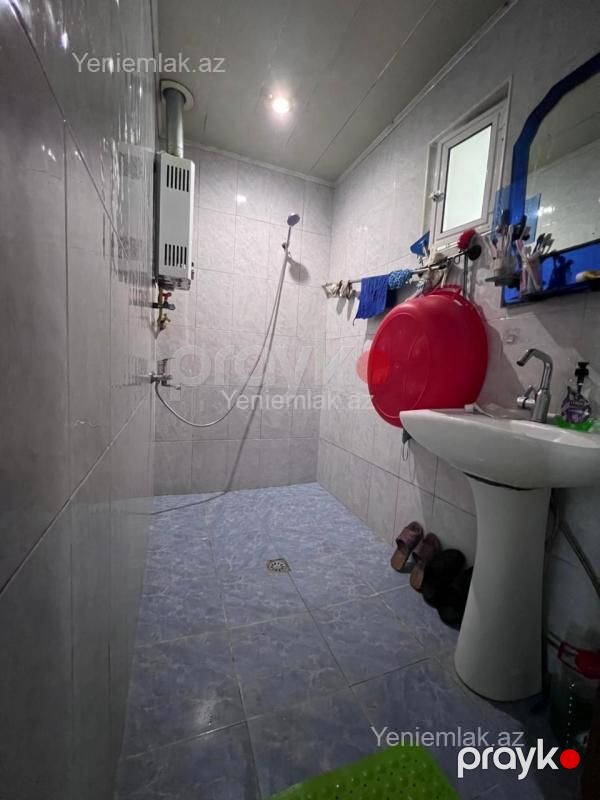 Satılır 4 otaqlı Bina evi menzil (Köhnə tikili), 100 m², Xətai rayonu — Mənzil, Bakı (7)