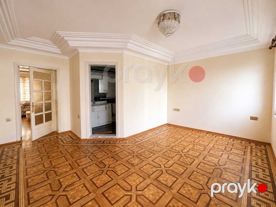 Satılır 5 otaqlı köhnə tikili 150 m² — Mənzil, Bakı (12)