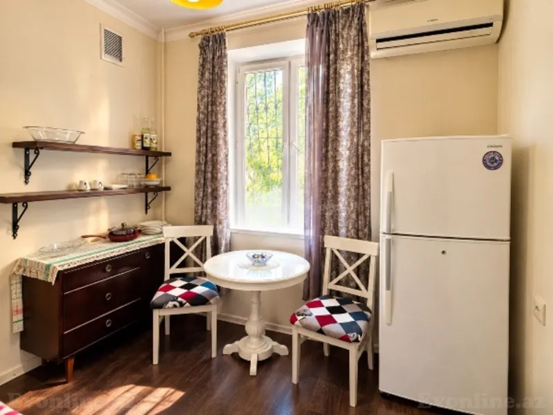 Kirayə verilir 2 otaqlı Mənzil Köhnə tikili 75 m² Bakı, Nəsimi r., Nizami m — Mənzil, Bakı (2)