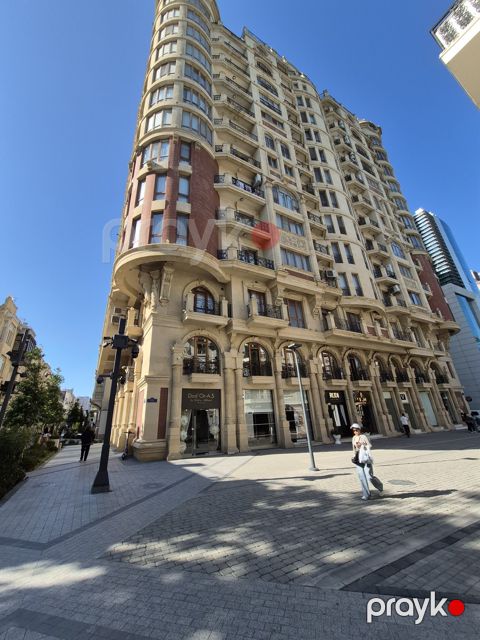 Satılır 3 otaqlı yeni tikili 188 m² — Bakı