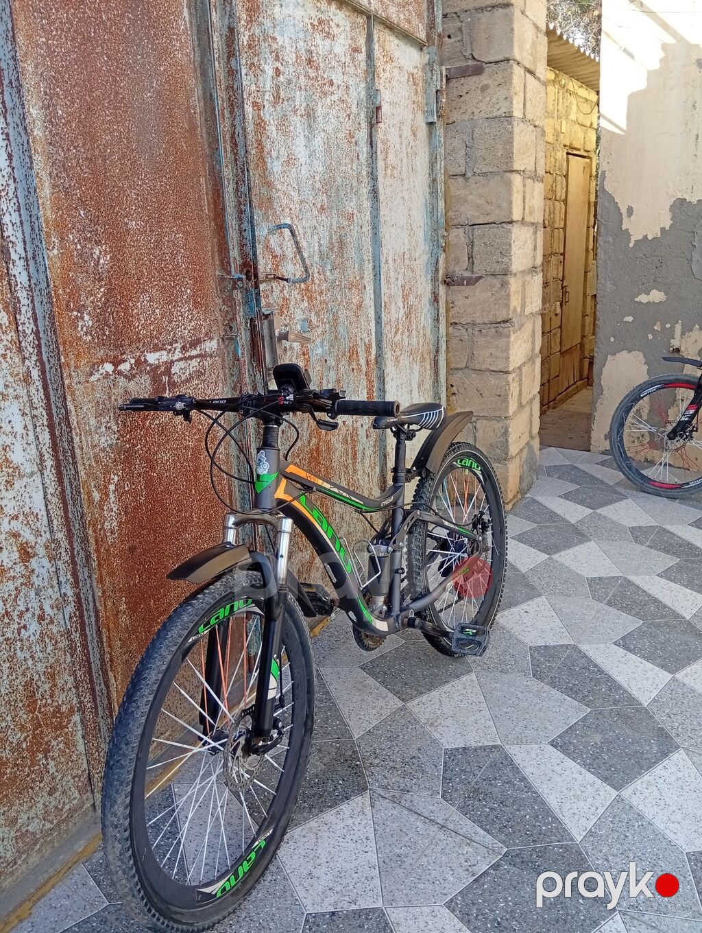 26 Lano velosipedi tək problemi rolun paçenniki dağılıb arxa təkər — Dağ velosipedləri, Masazır (2)