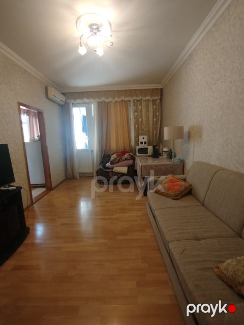 Satılır 2 otaqlı köhnə tikili 60 m² — Bakı
