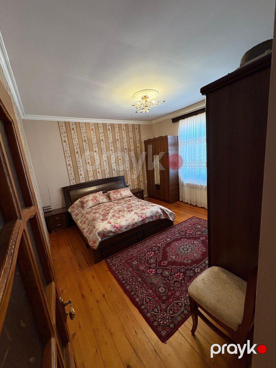Satılır 5 otaqlı həyət evi/bağ evi 300 m² — Ev, villa, Bakı (11)