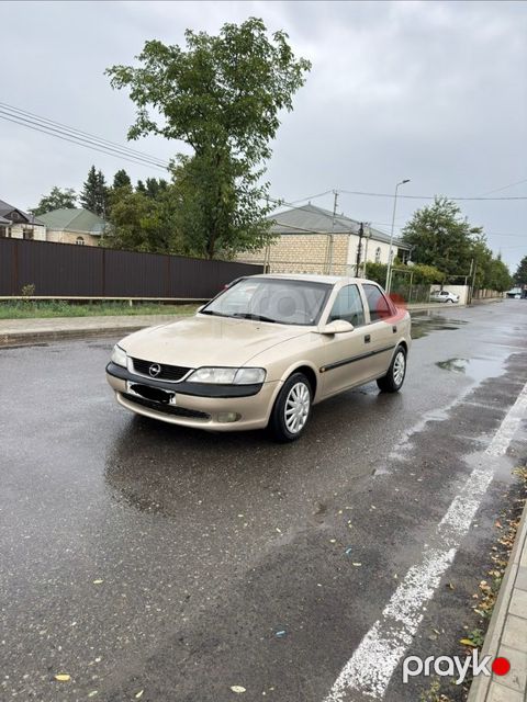 Opel Vectra, 1.8 L, 1996 il, 154 300 km — Qazax