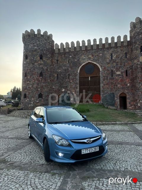 Hyundai i30, 1.6 L, 2011 il, 289 000 km — Tovuz