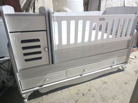 Besik birinci 50 azn ikinci 40 azn matras daxil unvan yasamal mida — Çarpayılar