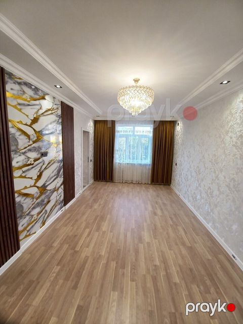 Satılır 3 otaqlı köhnə tikili 65 m² — Bakı