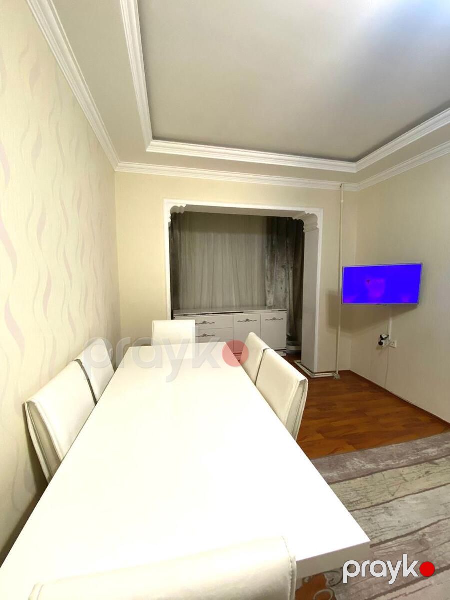 Satılır 2 otaqlı köhnə tikili 65 m² — Mənzil, Bakı (7)