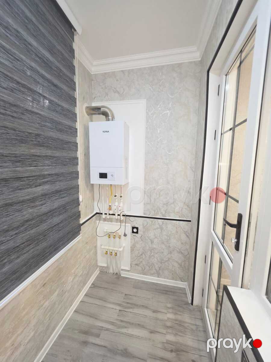 Satılır 2 otaqlı köhnə tikili 58 m² — Mənzil, Bakı (9)
