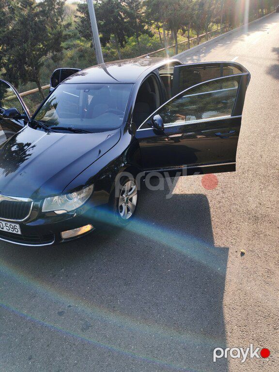 Skoda Superb, 1.8 L, 2013 il, 228 682 km — Avtomobillər, Bakı (2)