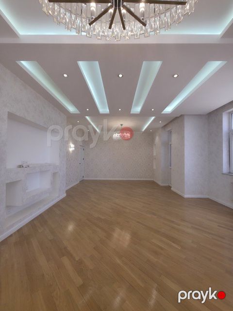 Satılır 4 otaqlı yeni tikili 180 m² — Bakı